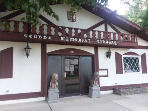 The front entrance to the Stubbs Memorial Library